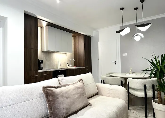 Appartement Wiezienna 21c - Parking & Lift - 200m Main Square Wrocław