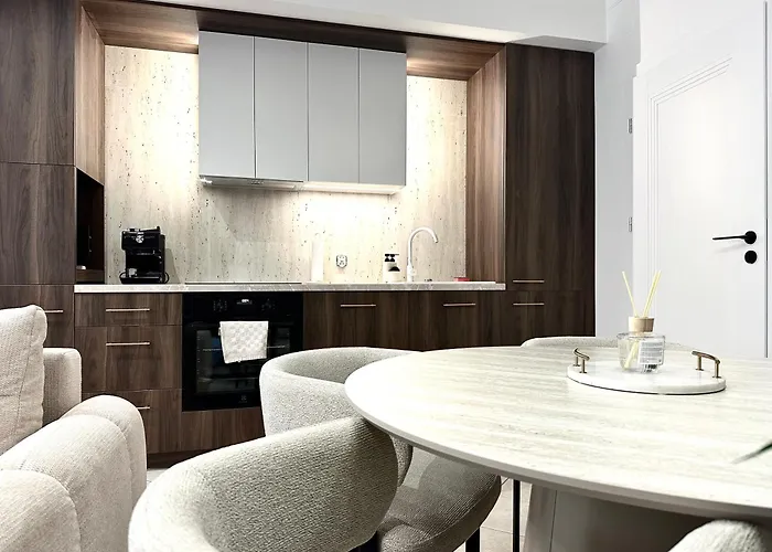 Appartement Wiezienna 21c - Parking & Lift - 200m Main Square Wrocław